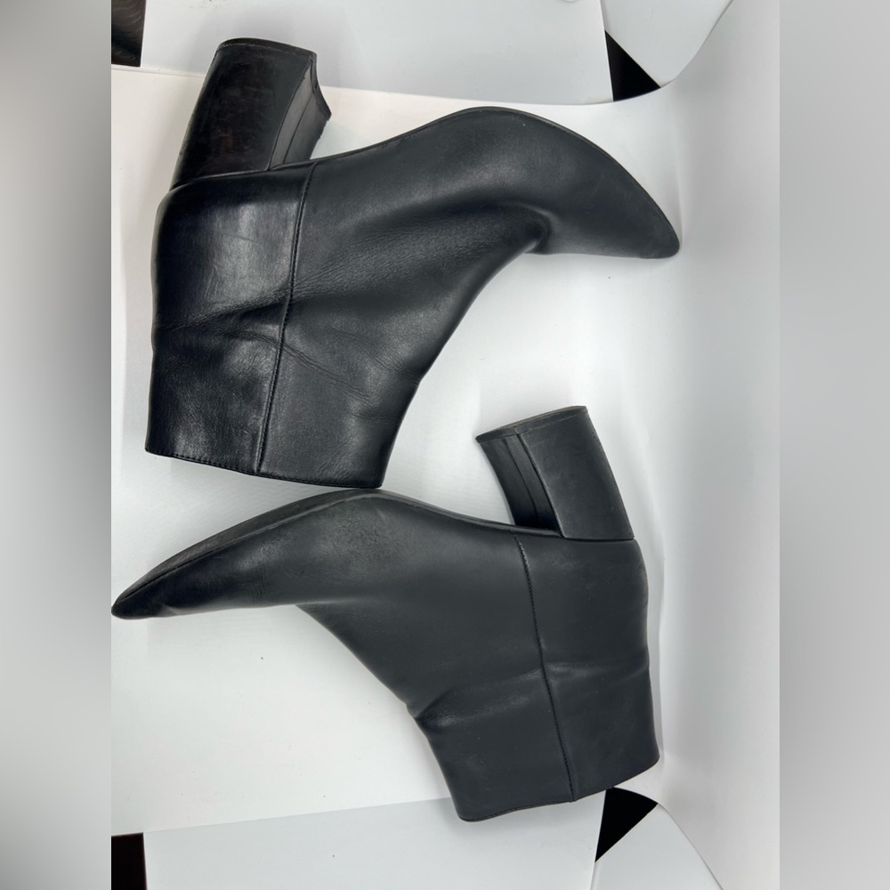 Steve Madden Black Leather Block Heel Ankle Boots Booties Sz 9 - Picture 9 of 11